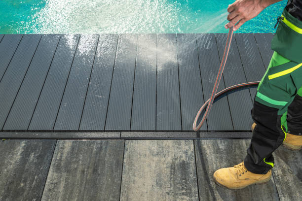 Best Deck Cleaning Services  in Chisholm, ME